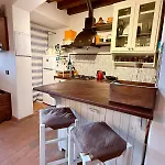With Pool In The Tuscan Hills * Santo Stefano A Tizzano