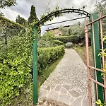 With Pool In The Tuscan Hills Βίλα